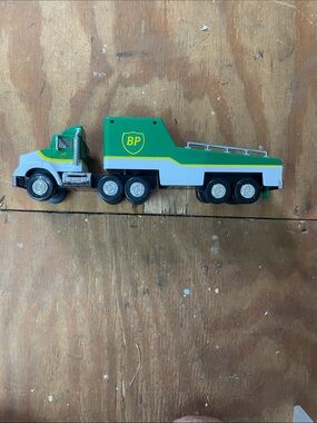 bp Green and White Toy Transport Truck with Yellow Trim